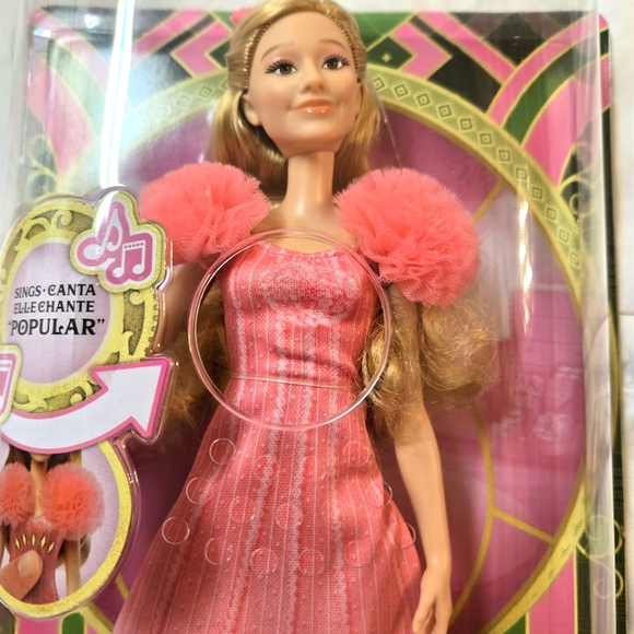 Mattel Wicked Singing Chantante Glinda Misprint URL Collectible NWT Never opened - Picture 4 of 9